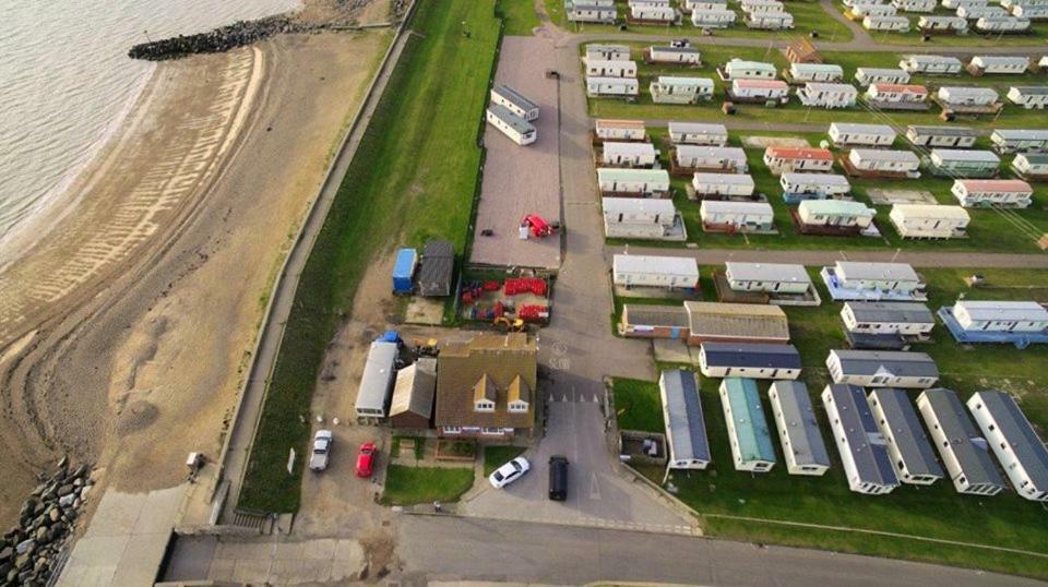 Caravan Beach Holiday Hotel Saint Osyth Eksteriør billede