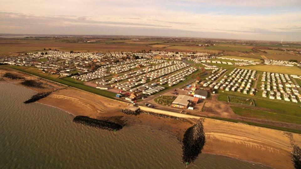 Caravan Beach Holiday Hotel Saint Osyth Eksteriør billede