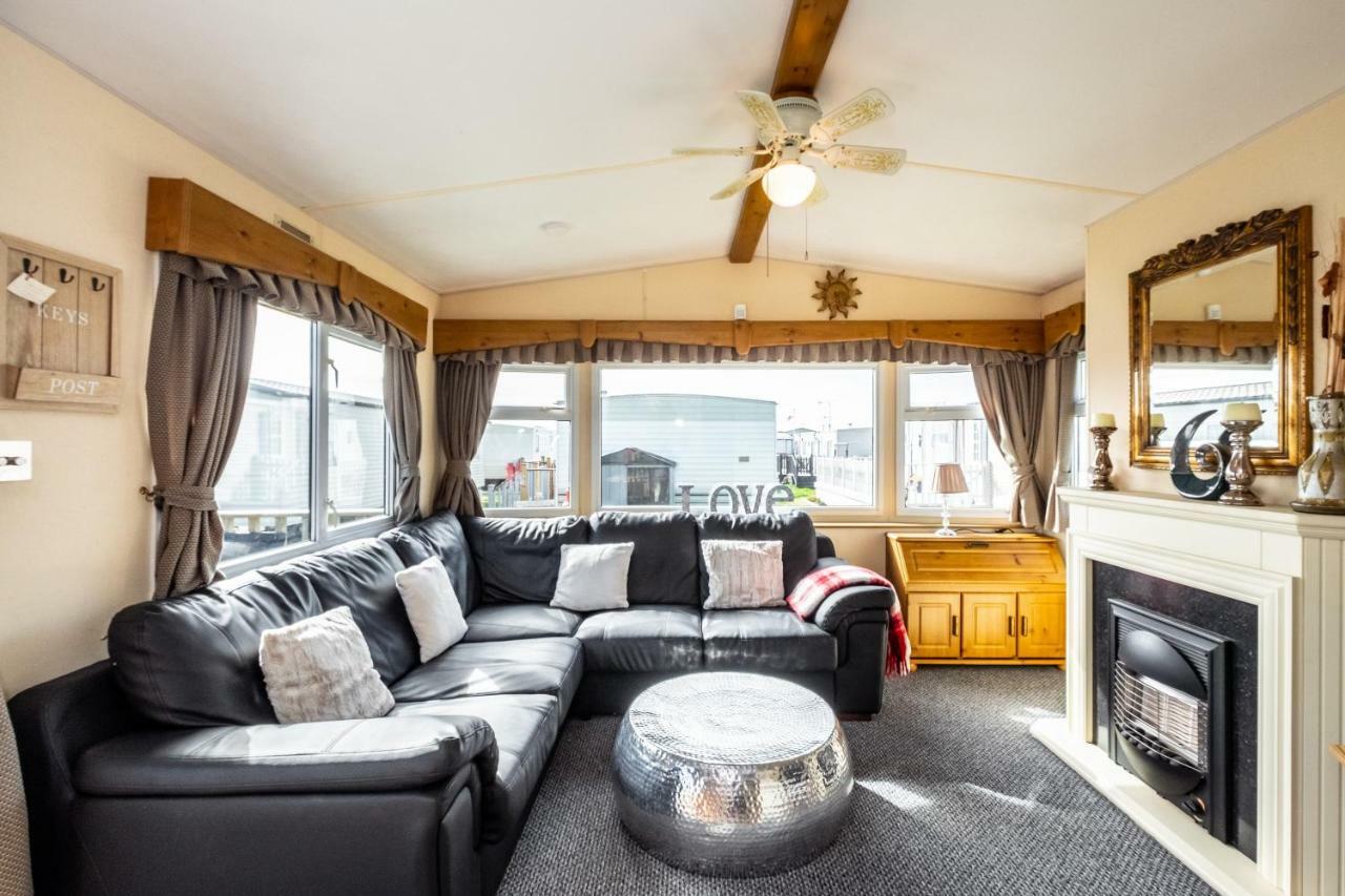 Caravan Beach Holiday Hotel Saint Osyth Eksteriør billede