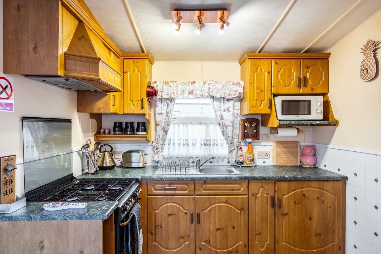 Caravan Beach Holiday Hotel Saint Osyth Eksteriør billede