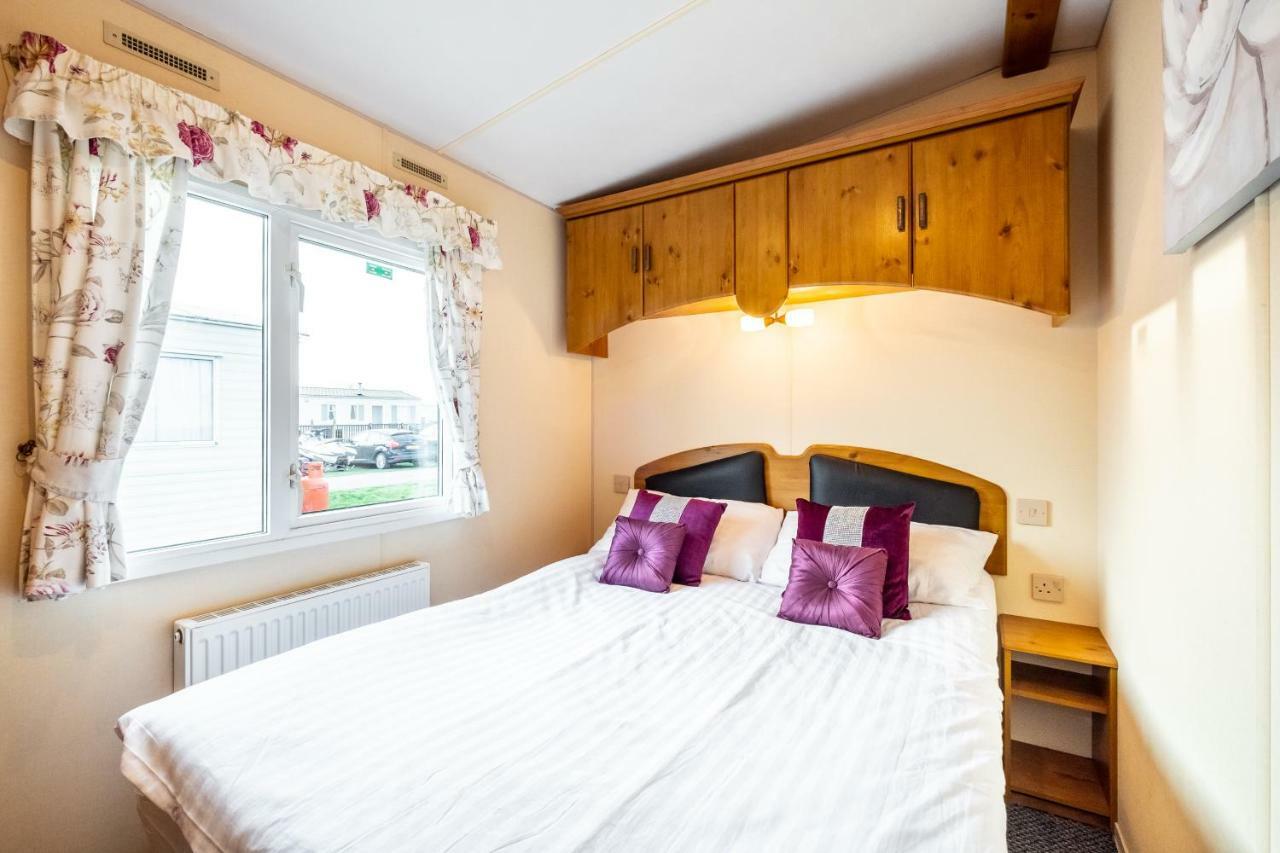 Caravan Beach Holiday Hotel Saint Osyth Eksteriør billede