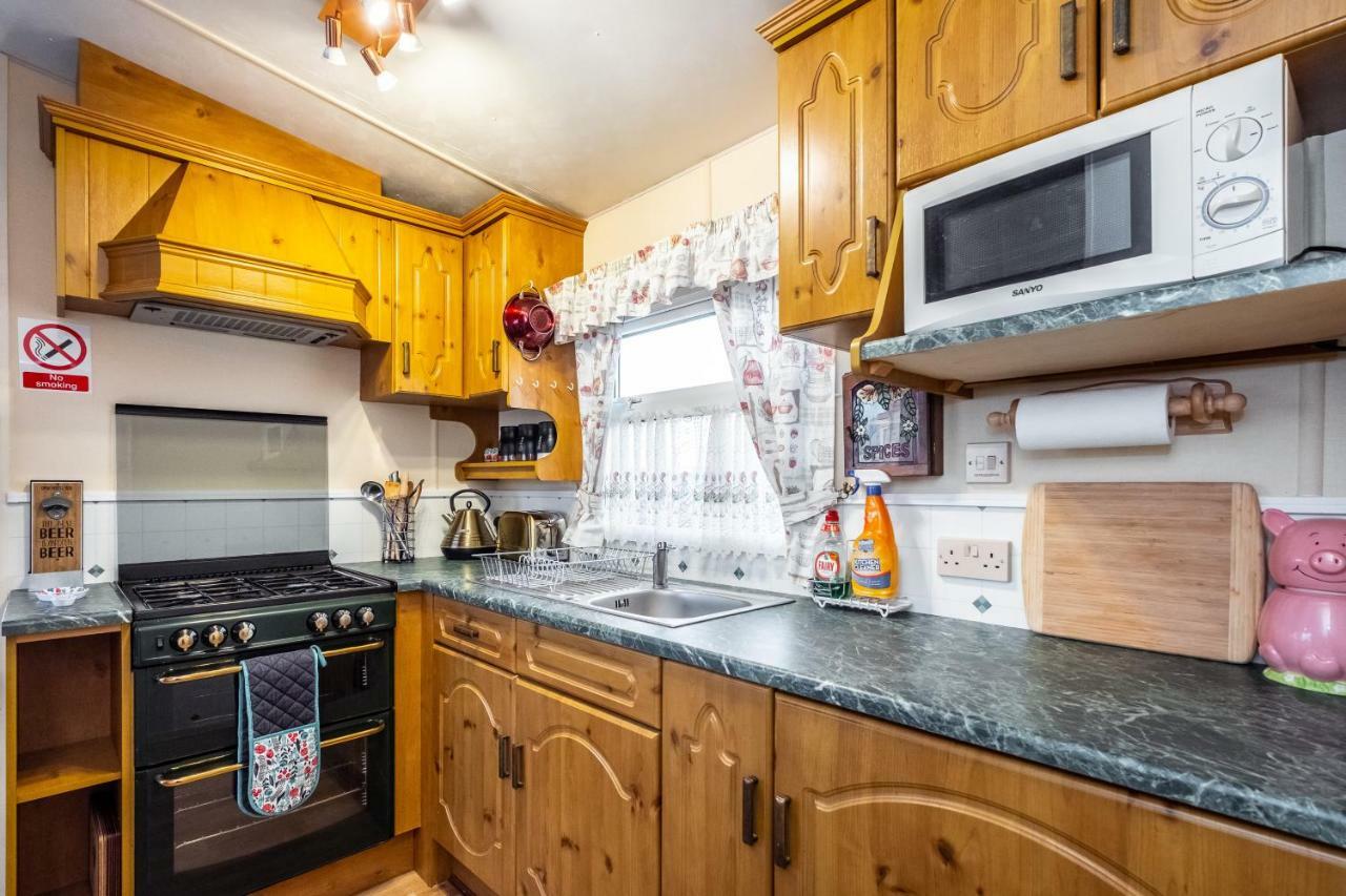 Caravan Beach Holiday Hotel Saint Osyth Eksteriør billede
